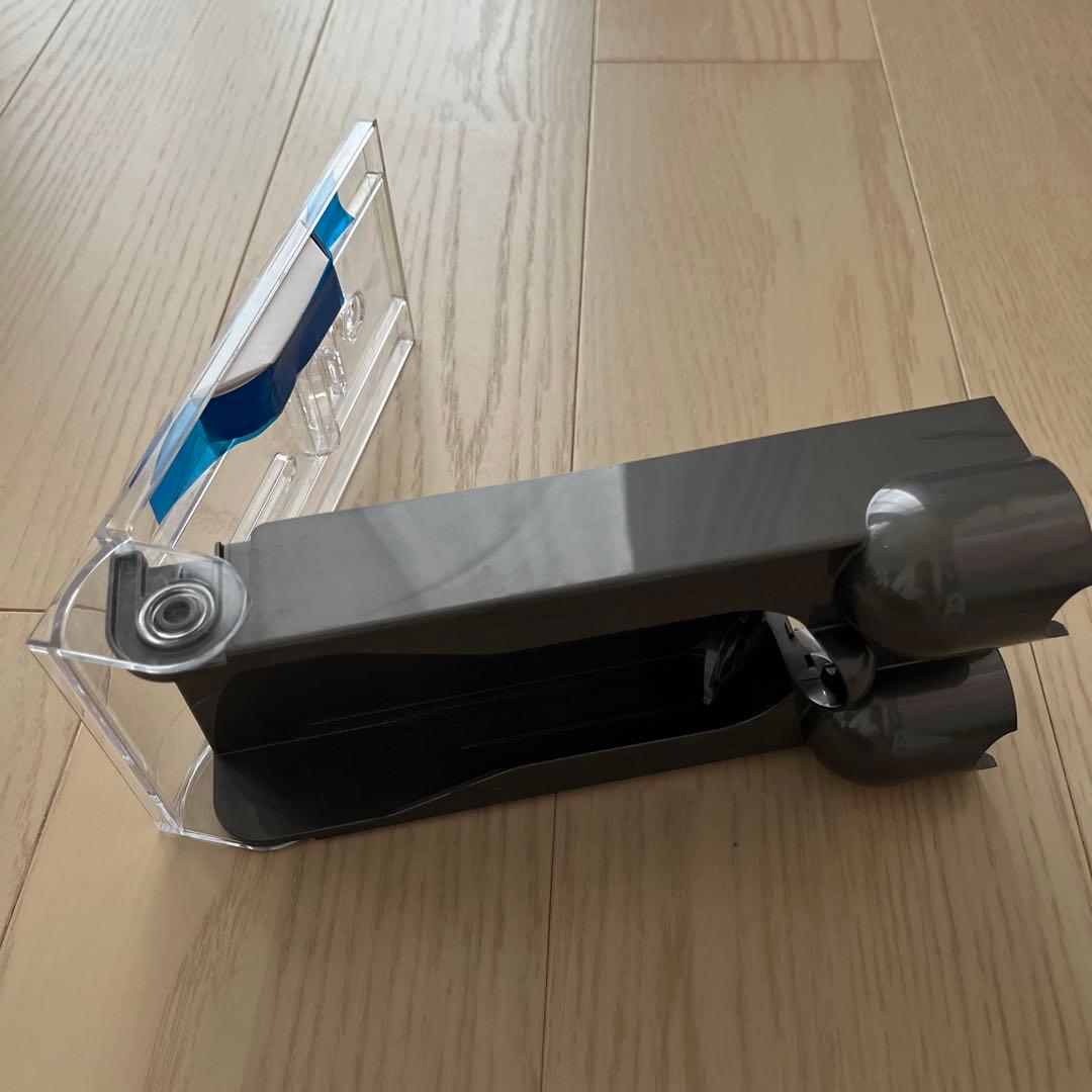 V*c様 ダイソンSV12コードレスクリーナー 各種アッチメント付