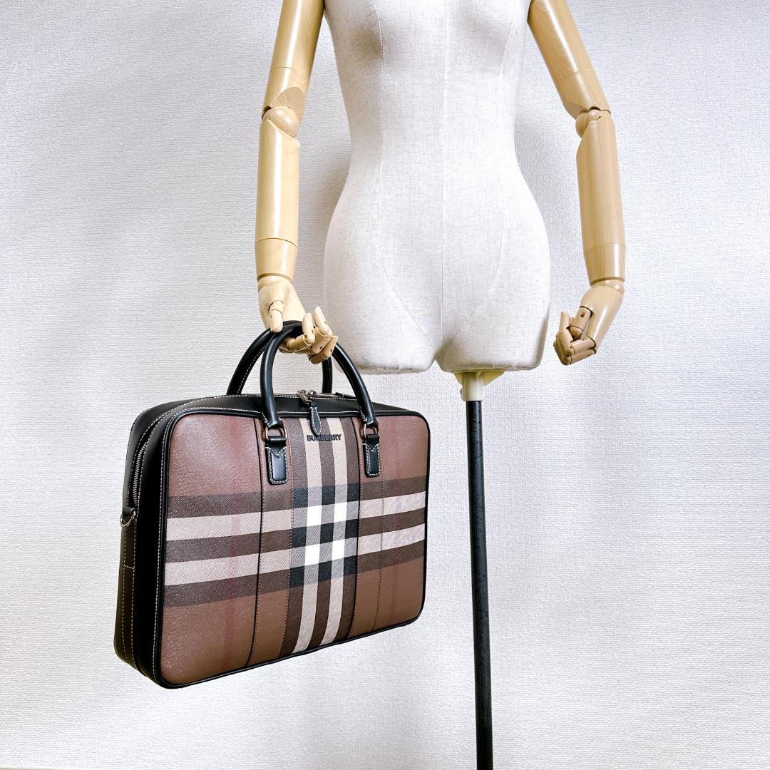 けんこ バーバリー ブラウン チェック エインズワース ブリーフケース