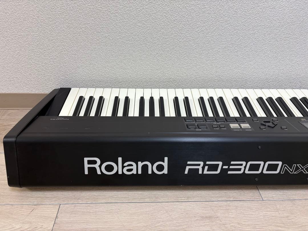 ローランド シンセサイザー RD-300NX GATOR CASES 付き