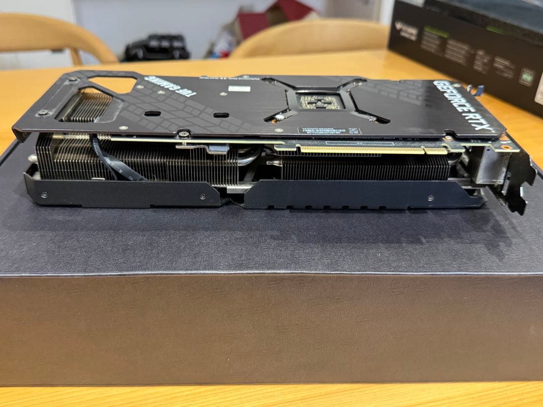 グラフィックボード・グラボ・ビデオカード ASUS TUF Gaming GeForce RTX 3070 Ti