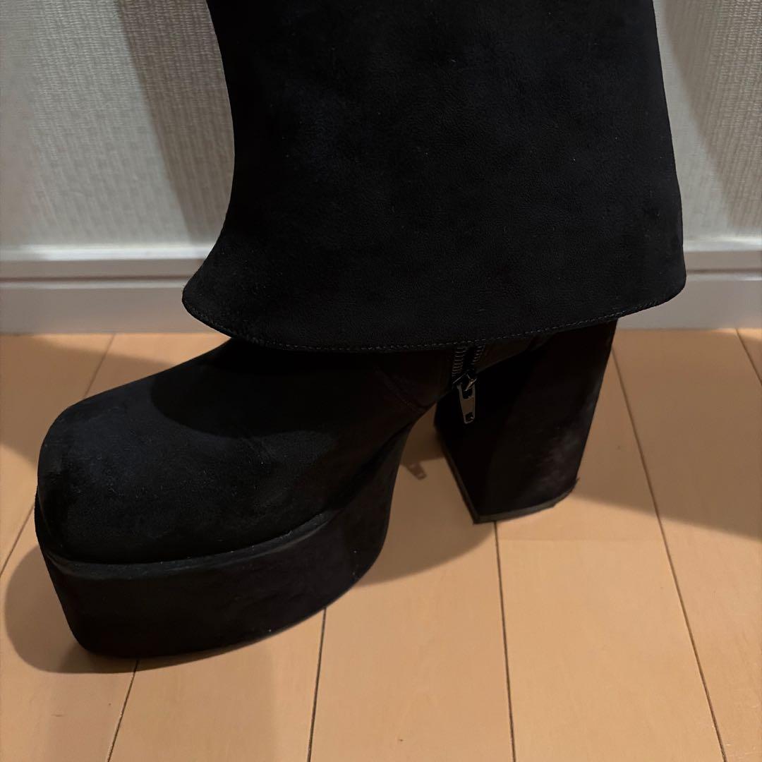 美品★完売品★EMODA ルーズフレアカバーフィットブーツ★あのちゃん着用