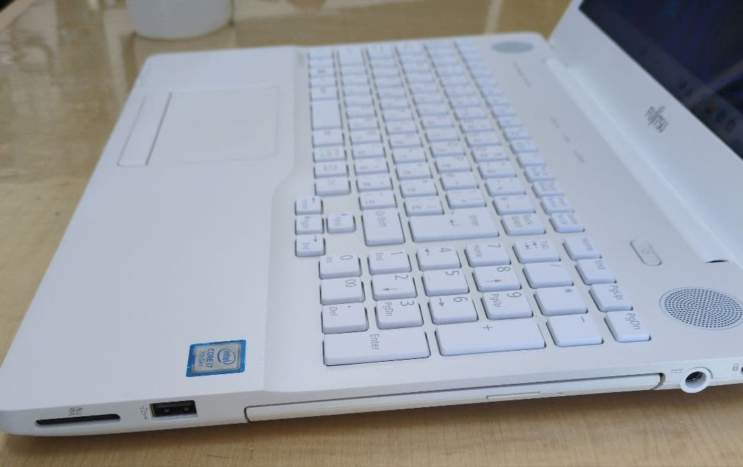 富士通ノートPC I7 新品SSD512GB メモリ16GB WIN11