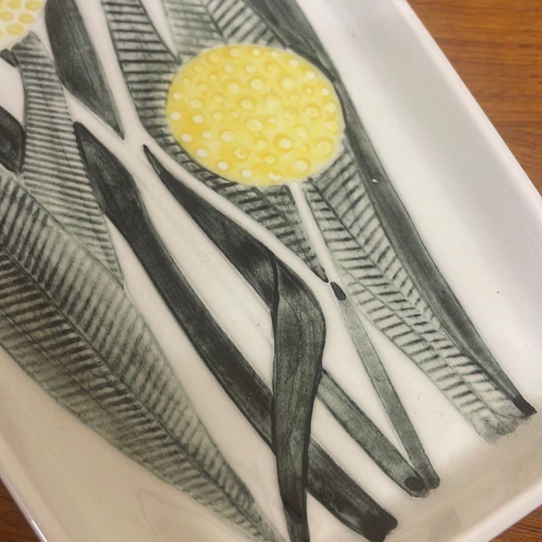 希少なsylvia leuchovius 黄色の花陶板