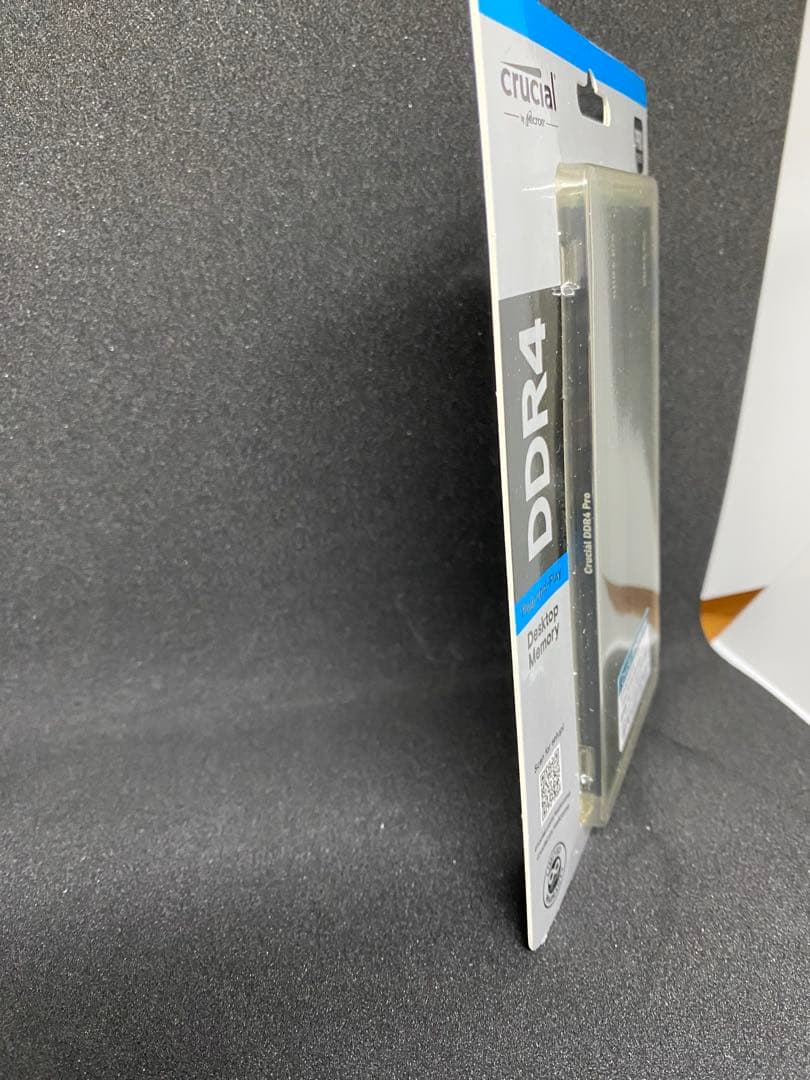 メモリー crucial DDR4 Pro 32GB (2 x 16GB)