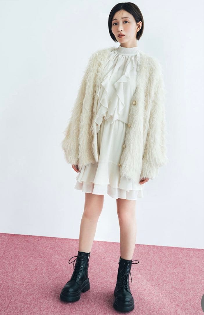 今期新作　岡崎紗絵さんコラボカスケードボウタイフリルミニワンピース