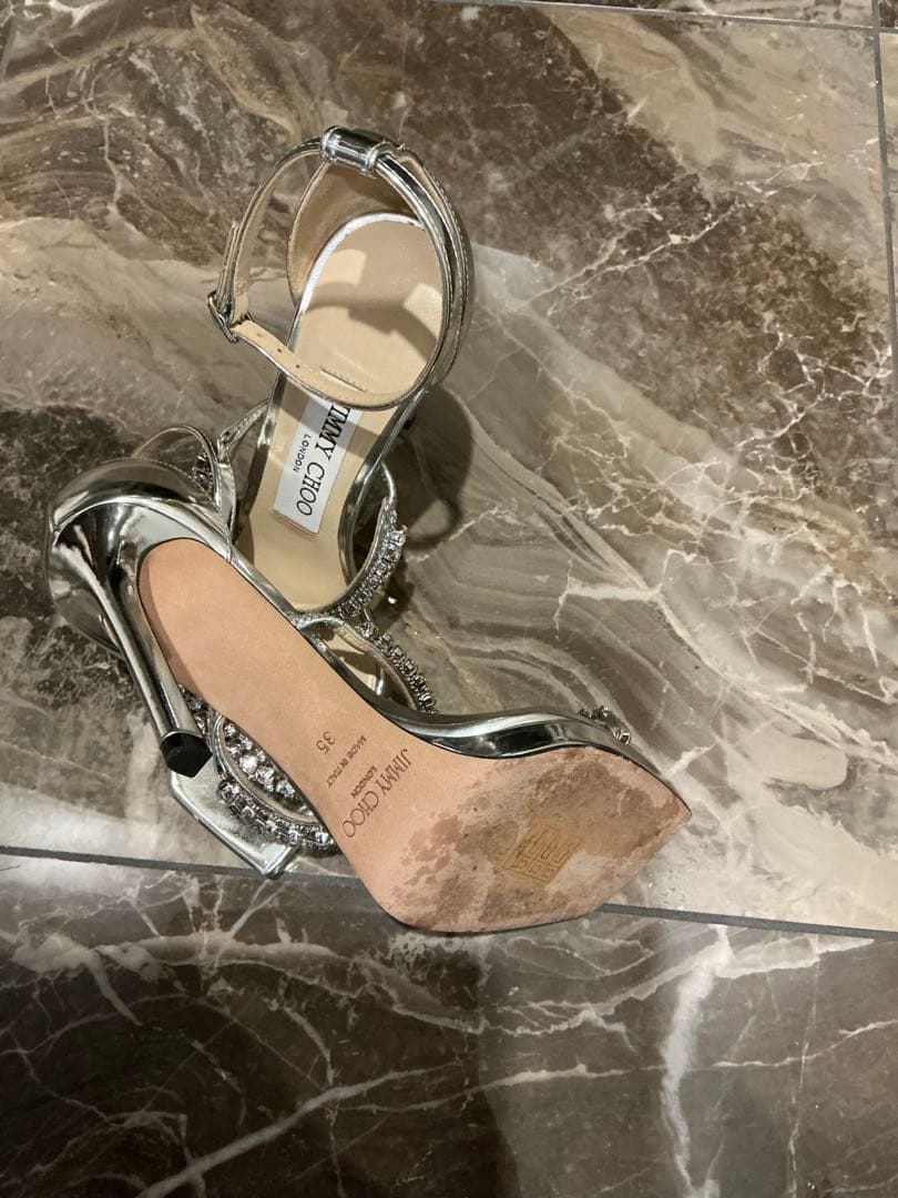 美品　Jimmy Choo シルバーサンダル 35