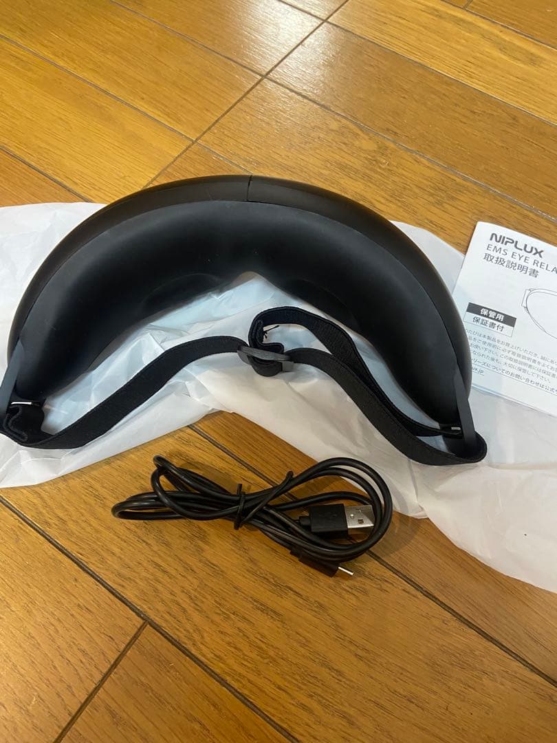 NIPLUX EMS EYE RELAX アイマッサージャー 新品同様