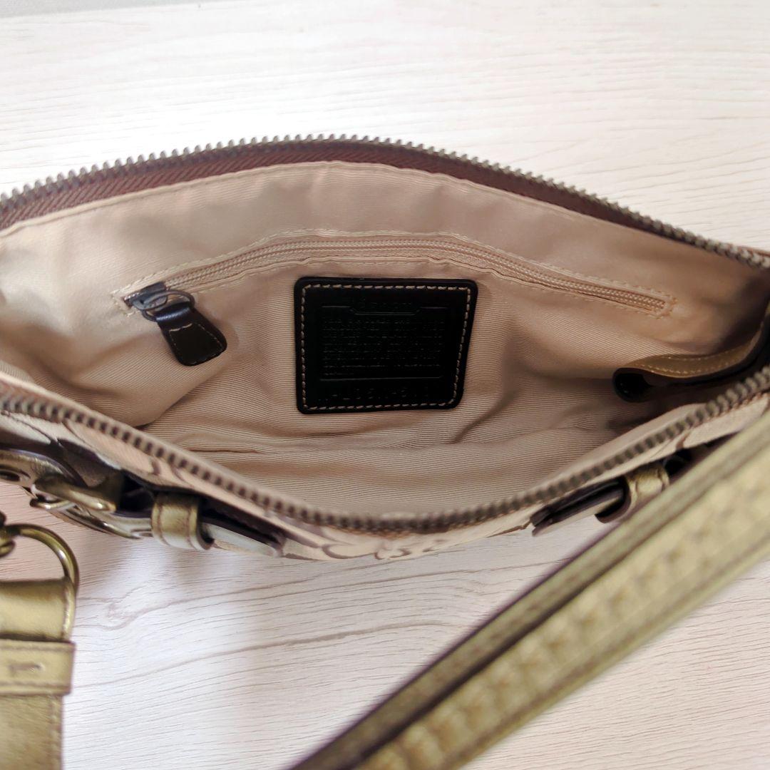 COACH シグネチャー ワンショルダーバッグ ゴールド アクセサリーポーチ