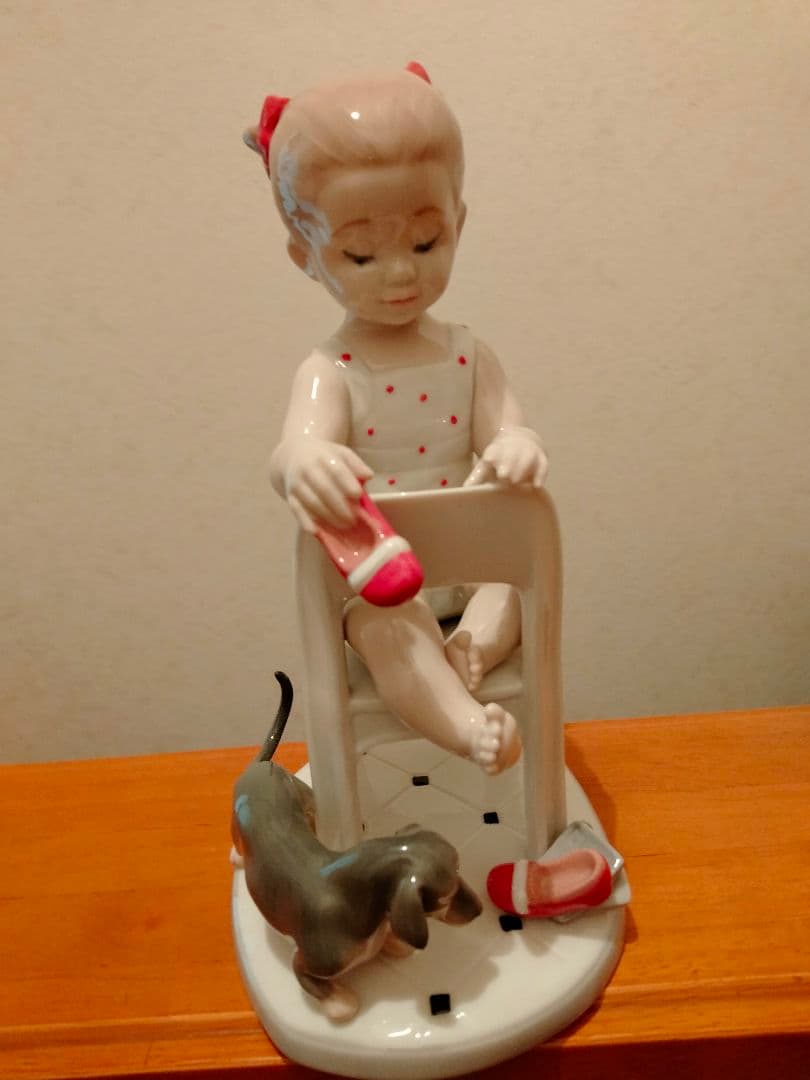 美品 リヤドロ「隠しちゃだめよ！！」