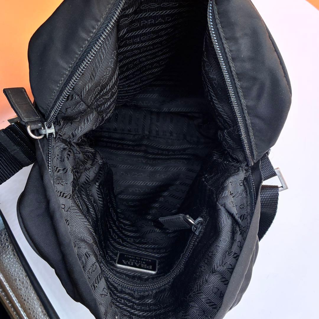 PRADA プラダ スポーツ ナイロン ショルダーバッグ メッセンジャー バッグ