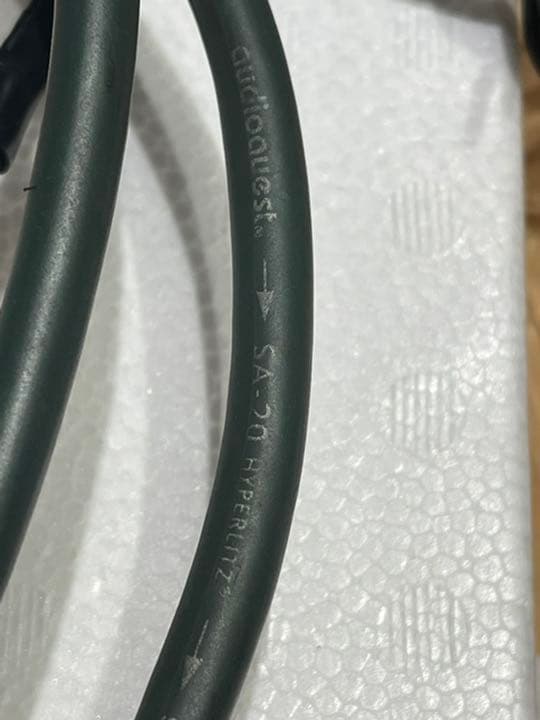 オーディオ クエスト スピーカーケーブル