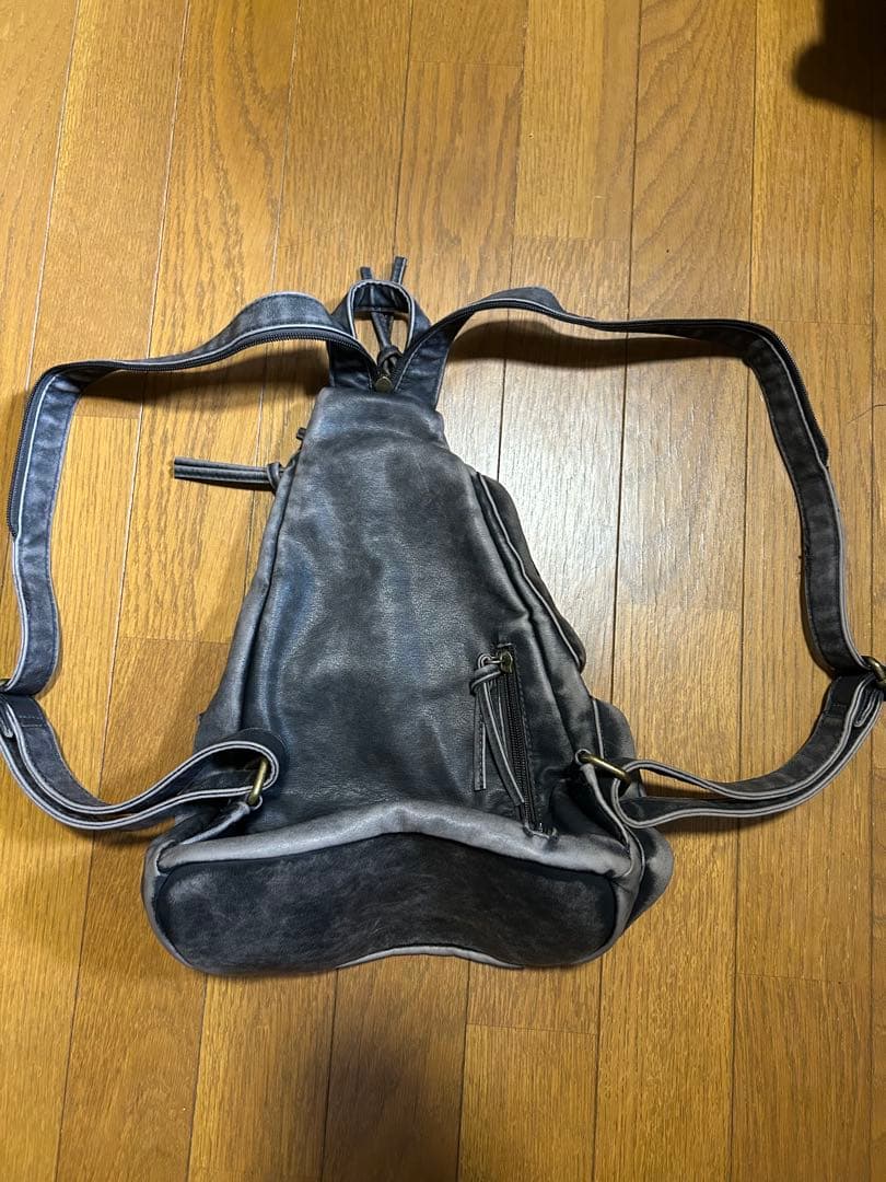バッグ y2k faded leather shoulder bag back