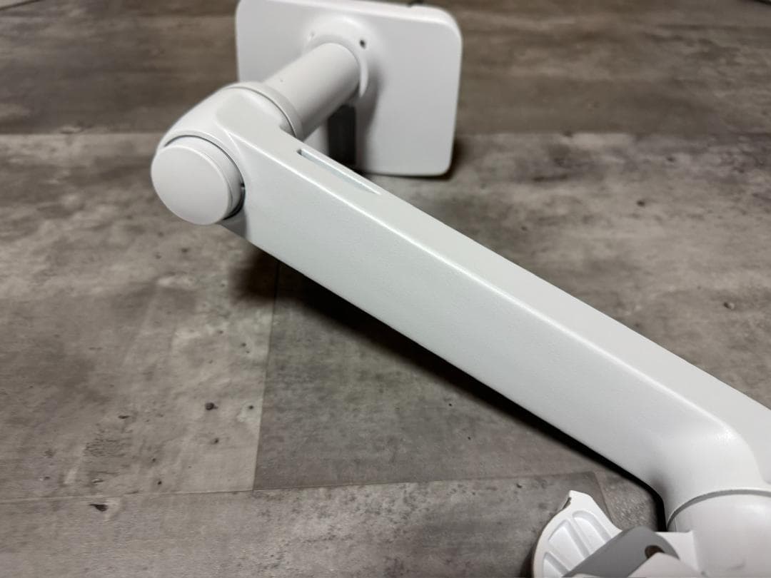 エルゴトロンLX　モニターアーム　ホワイト