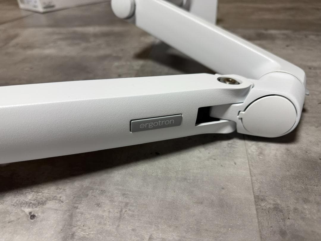 エルゴトロンLX　モニターアーム　ホワイト