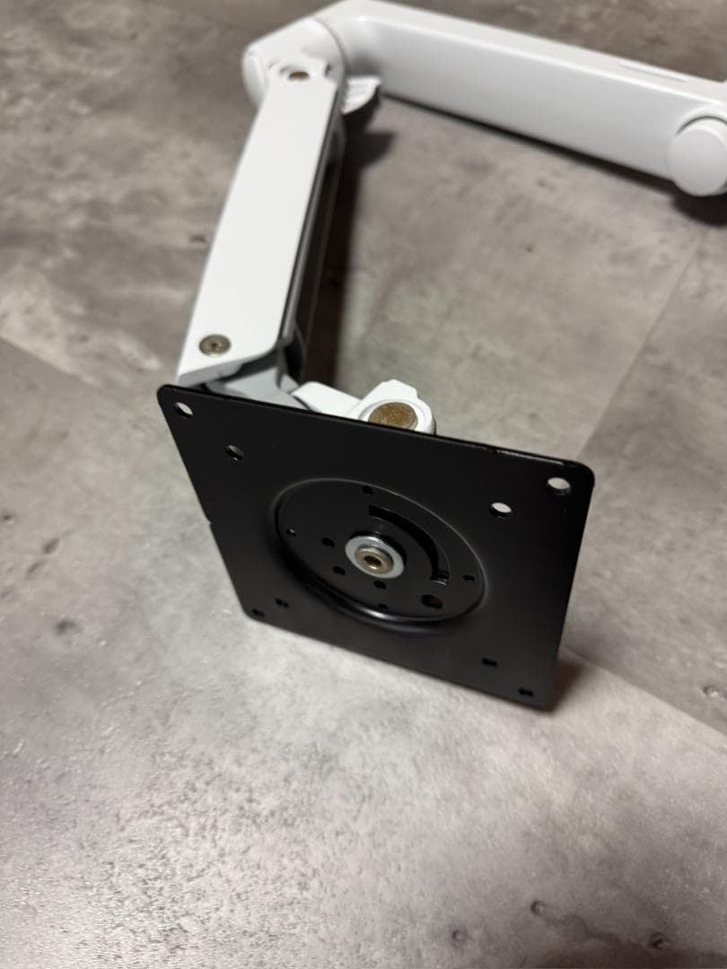 エルゴトロンLX　モニターアーム　ホワイト