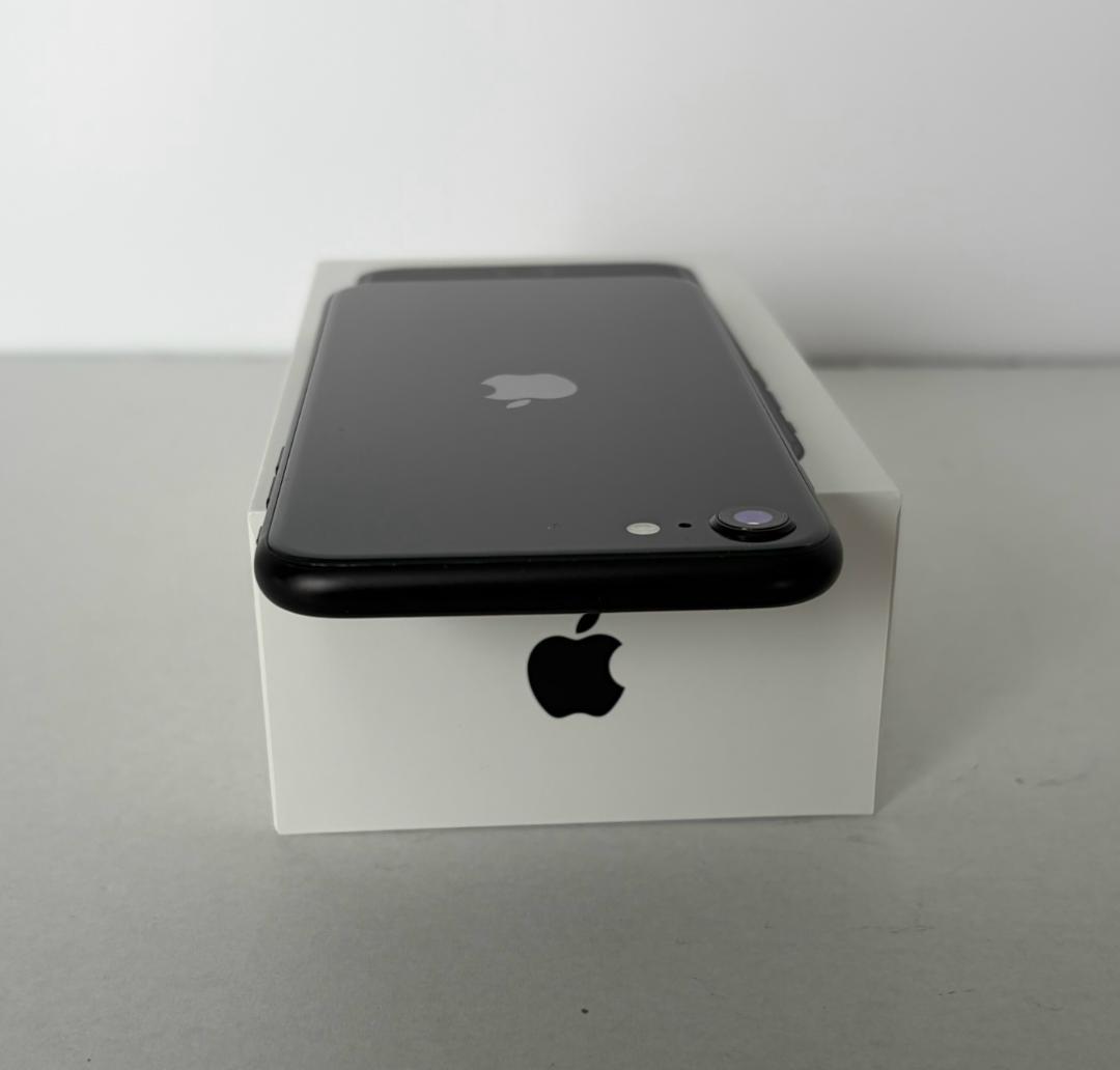 Apple iPhone SE (第2世代) 2台セット