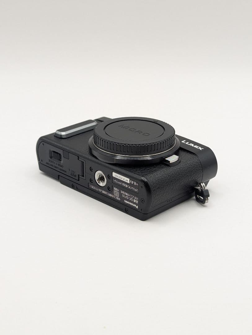 美品 Panasonic LUMIX DC-GF10 ブラック (レンズ無し)