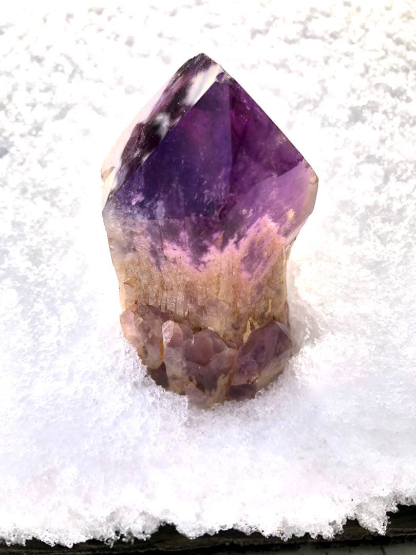 [貴重][色が濃い][透明度] [大きい] アメジスト　ポイント　85,7mm