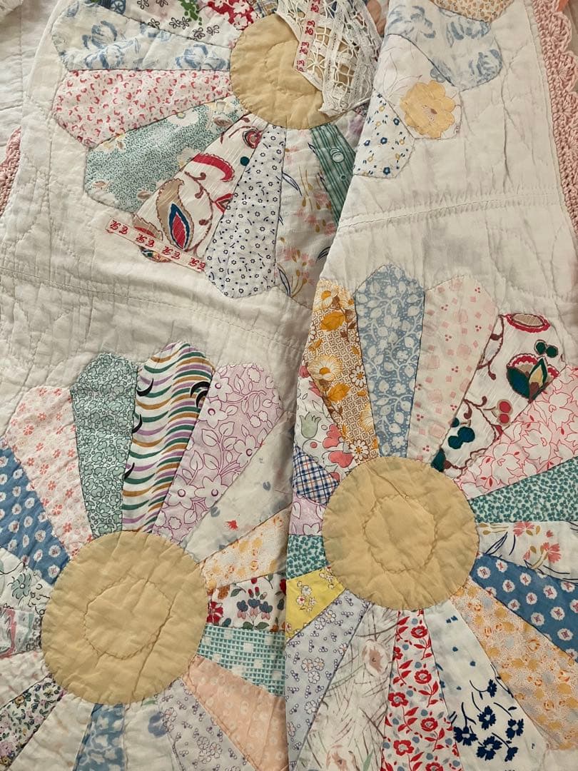 ヴィンテージキルト　ドレスデン　大判フリークロス　アンティークキルト