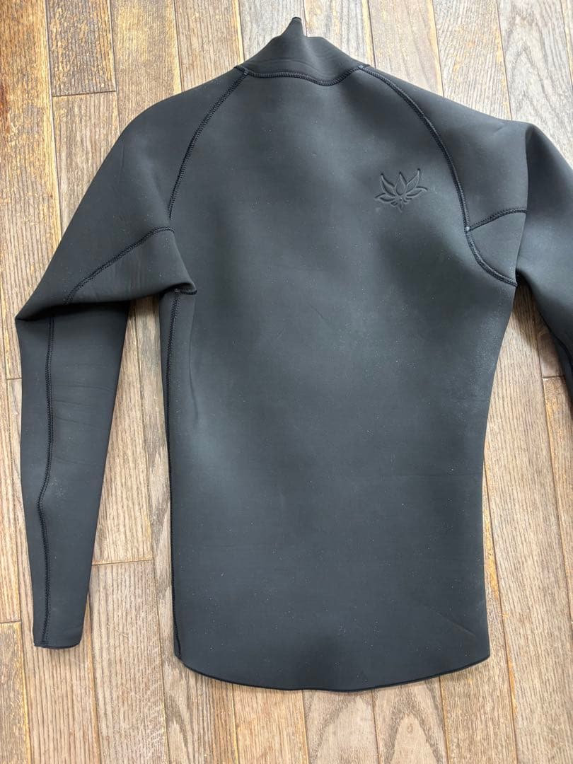 Kiyo song 　AXXE CLASSIC 長袖タッパー ML