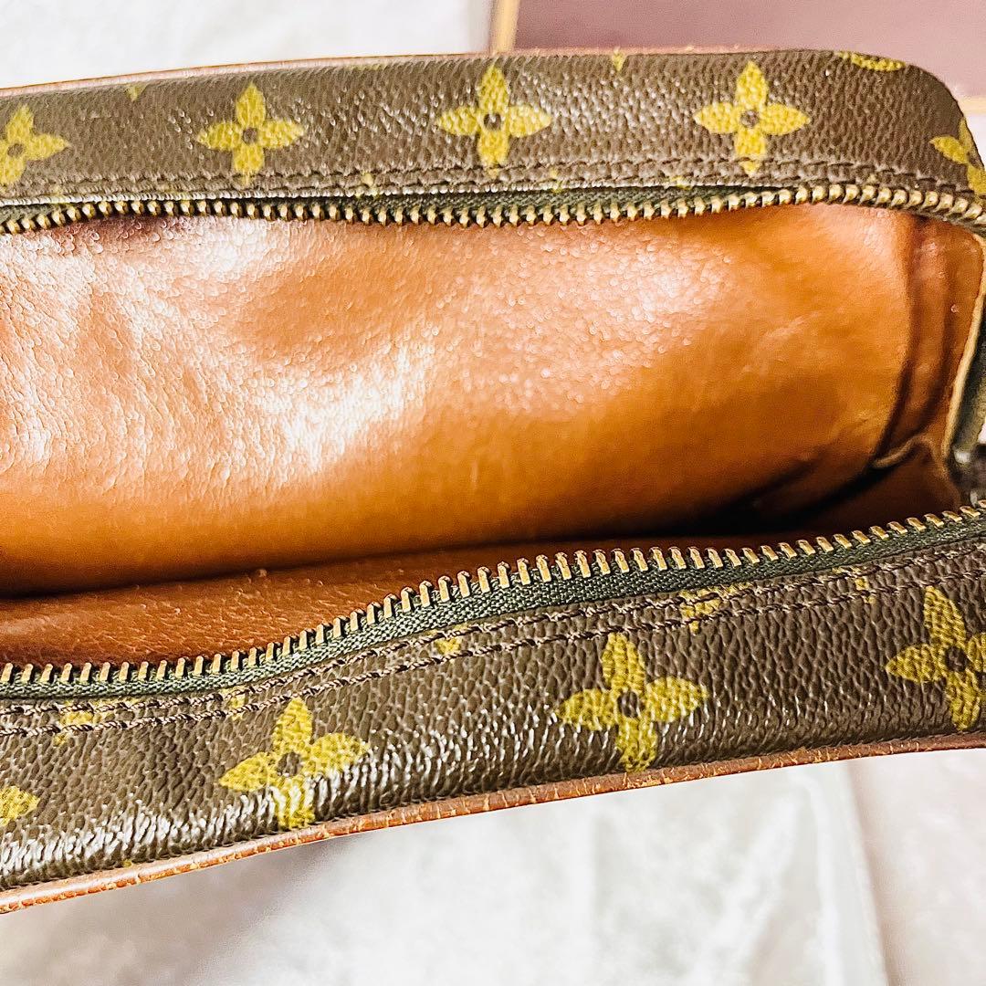 ルイヴィトン　ヴィンテージ 旧ダヌーブショルダーバッグ モノグラム 箱付き