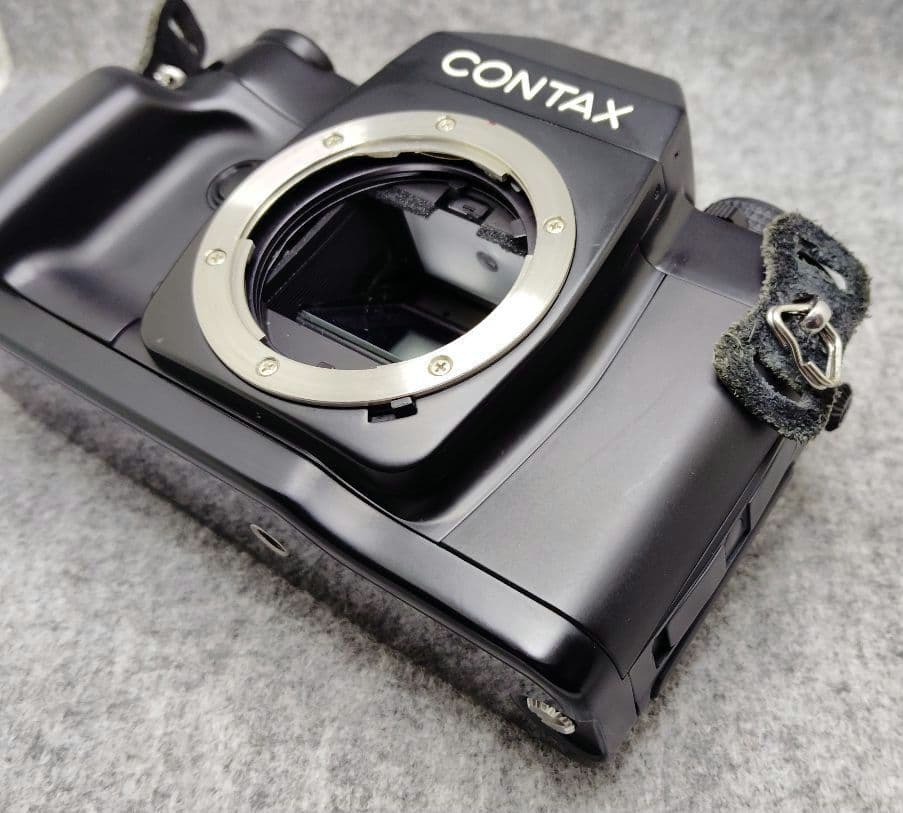 CONTAX RX ボディー　　フィルムカメラ