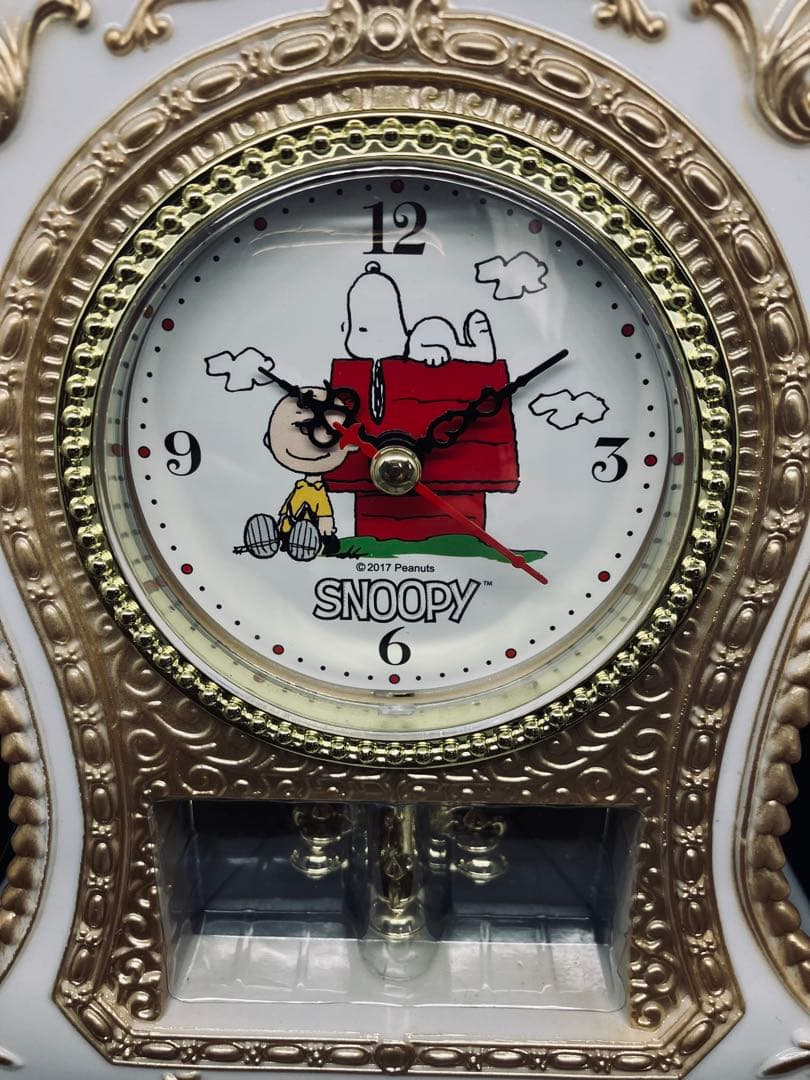 スヌーピー キャッスルクロック 置時計 ホワイト　ゴールド