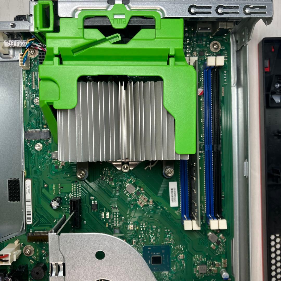 第8世代！Core i5！ESPRIMO D588/TX本体のみジャンク品！