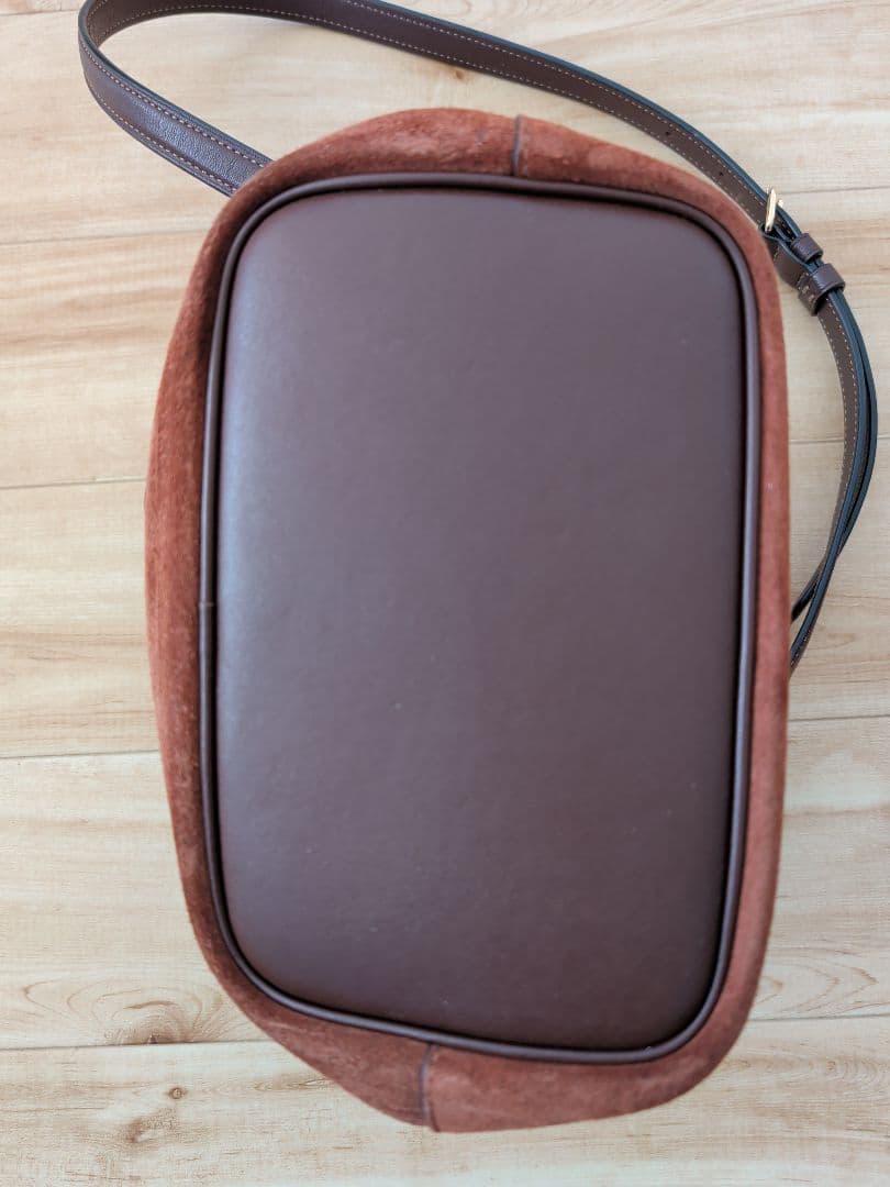 COACH ブラウン スエード バケツ型ショルダーバッグ