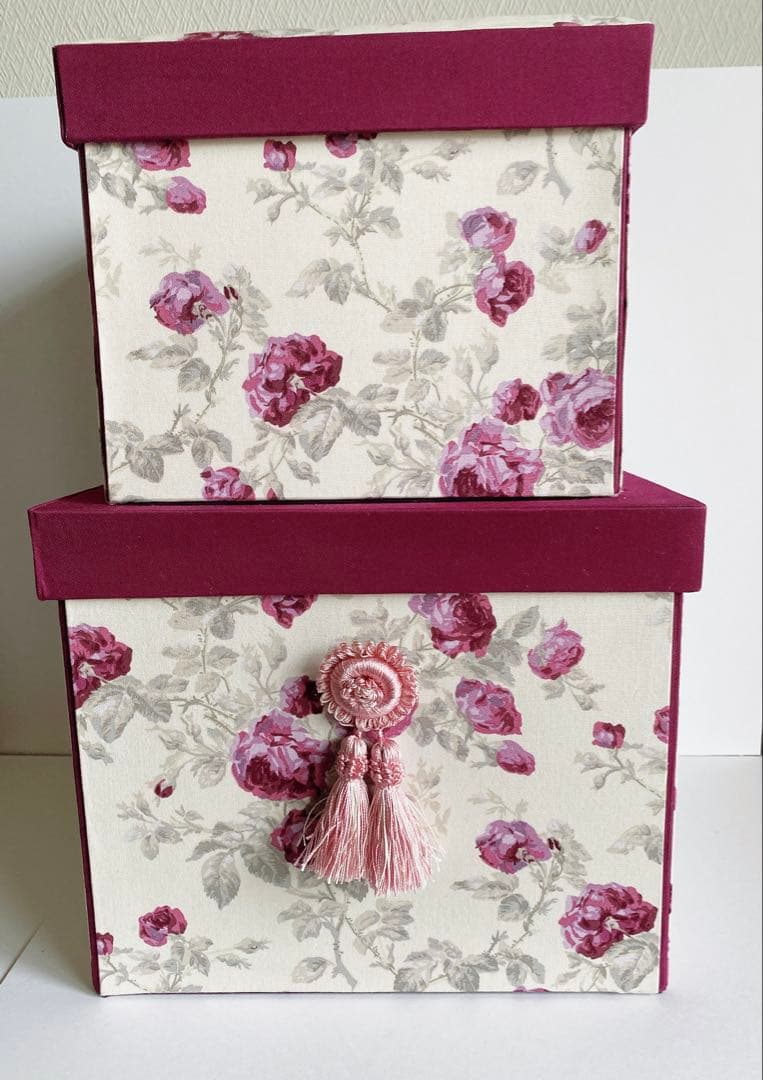 大きなカルトナージュボックス