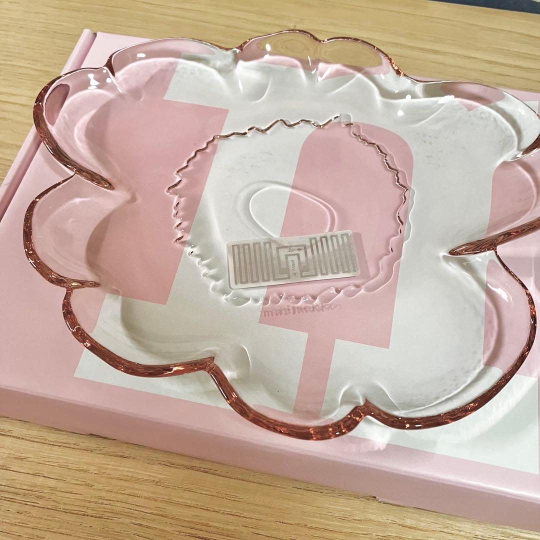 【新品未使用】マリメッコ　marimekko ウニッコ　ガラス　プレート　皿　桜