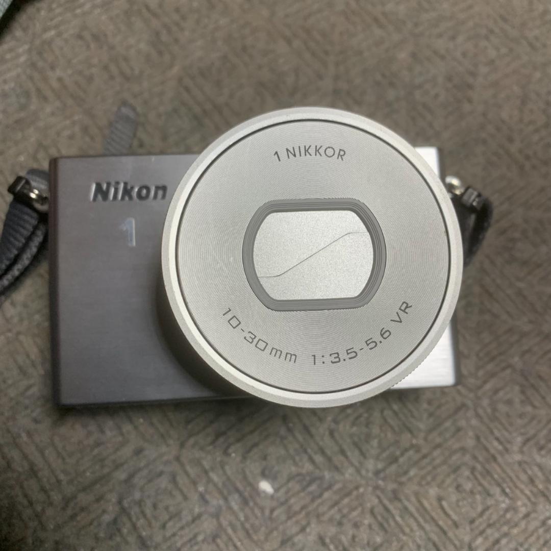 K859 ニコン ミラーレス一眼レフカメラ Nikon 1 J4