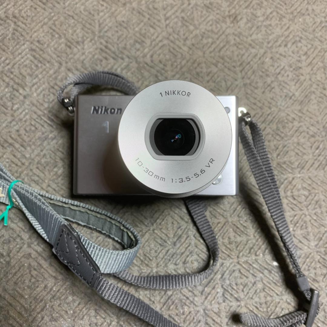 K859 ニコン ミラーレス一眼レフカメラ Nikon 1 J4