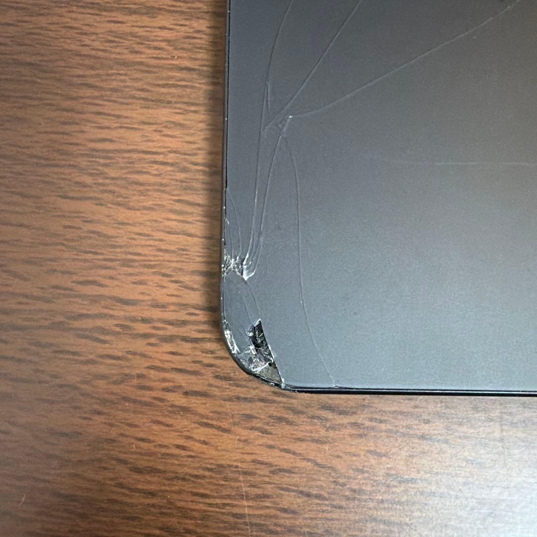 iPhone15plus、256GB、1年ほど使用済み、機能不備なし