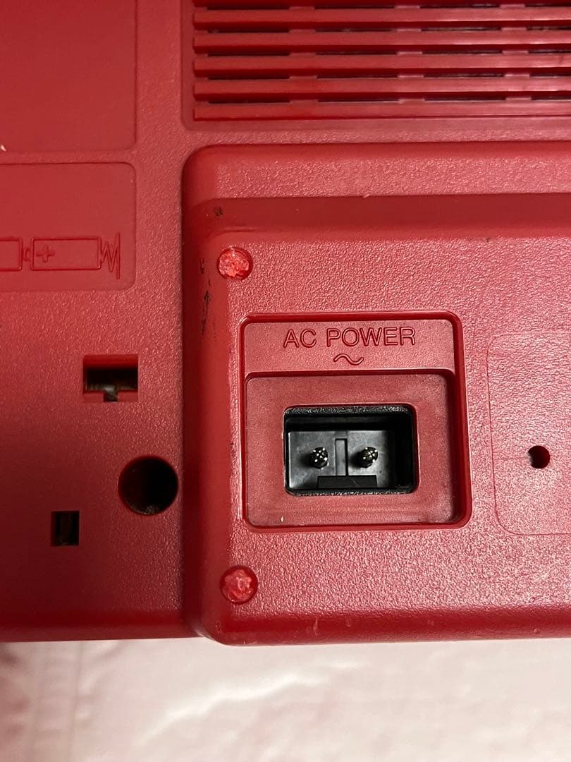 TOSHIBA 東芝　シュガーダブルラジカセ　昭和レトロ　赤 ジャンク品