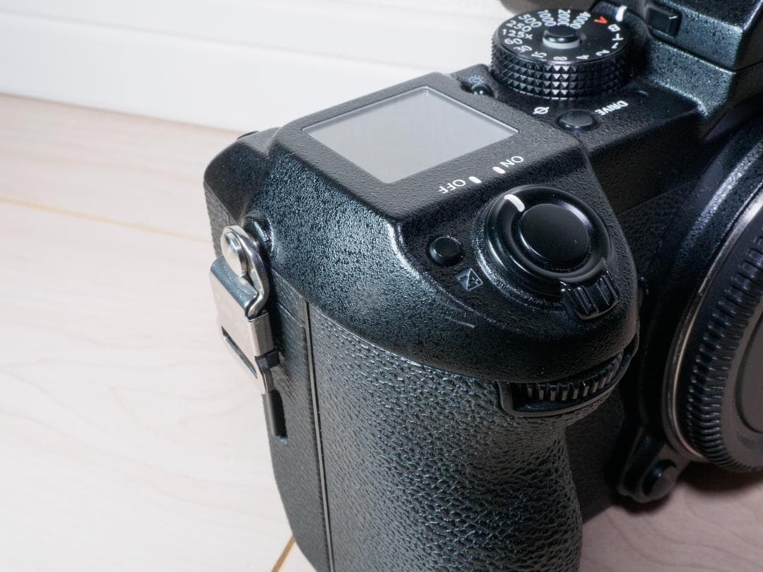 美品 FUJIFILM GFX50S レンズ アダプターx4 バッテリーx2