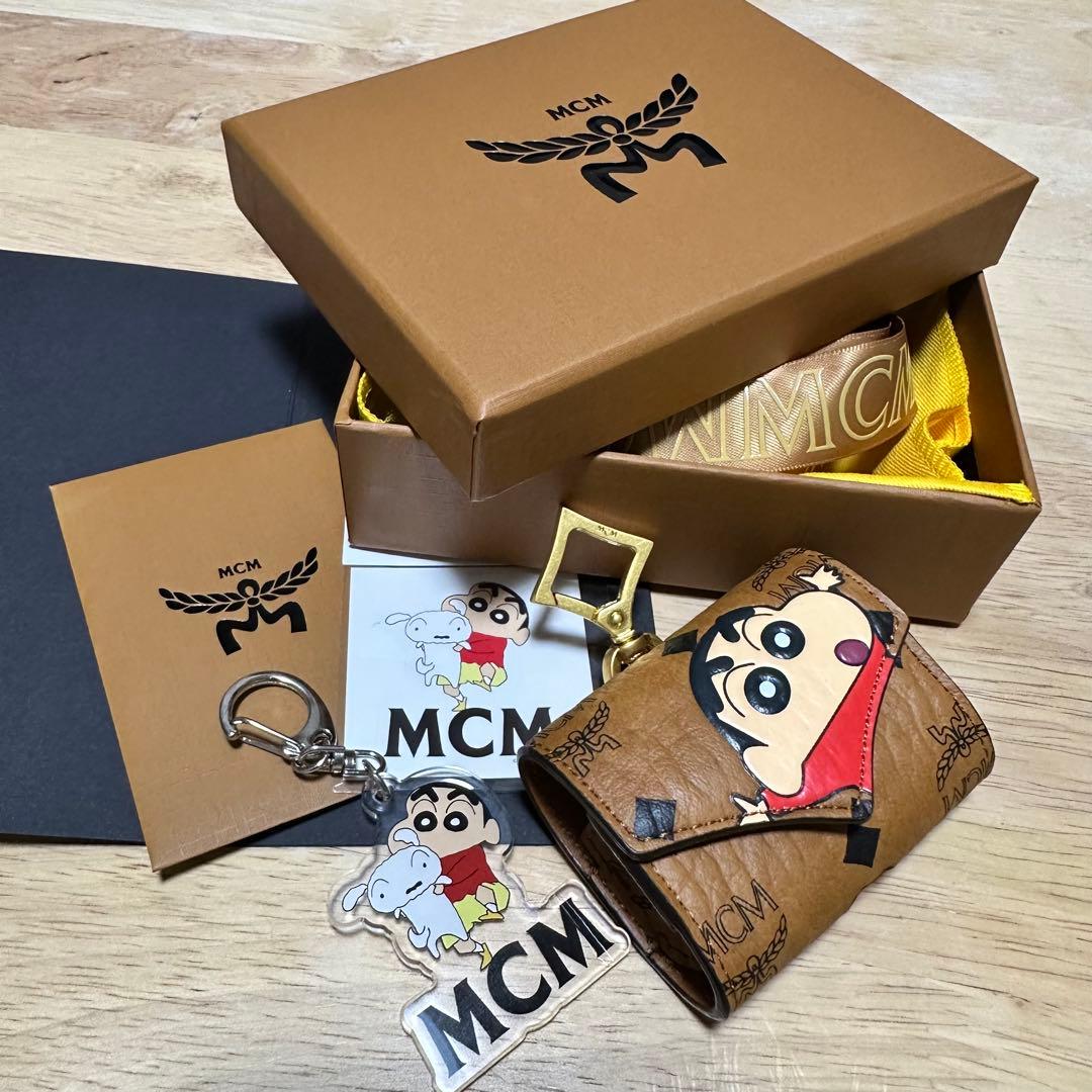 K*a様 【MCM×クレヨンしんちゃん】AirPods Pro ケース