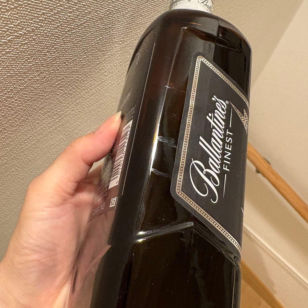 バランタイン　ウイスキー　kiss 限定　３本セット