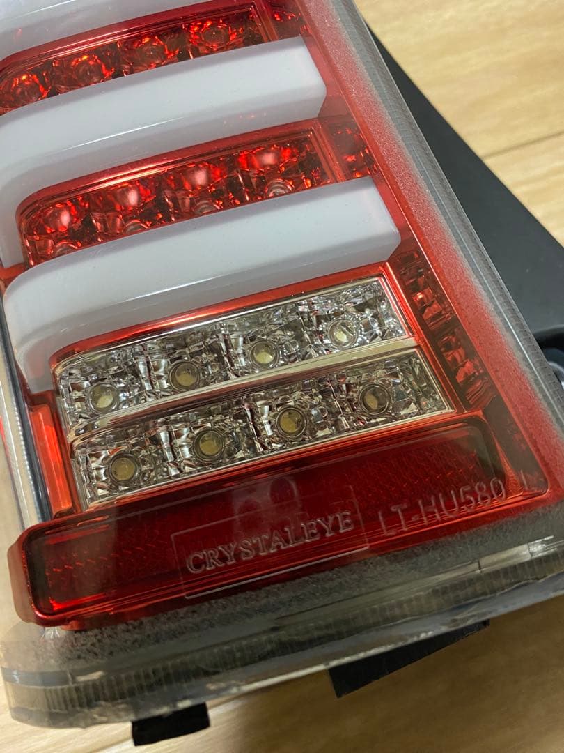 N BOX JF1 クリスタルアイ　テールランプ