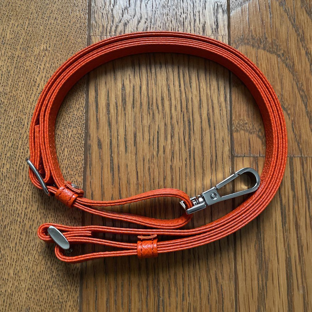 ペッレモルビダ IDケース オレンジ