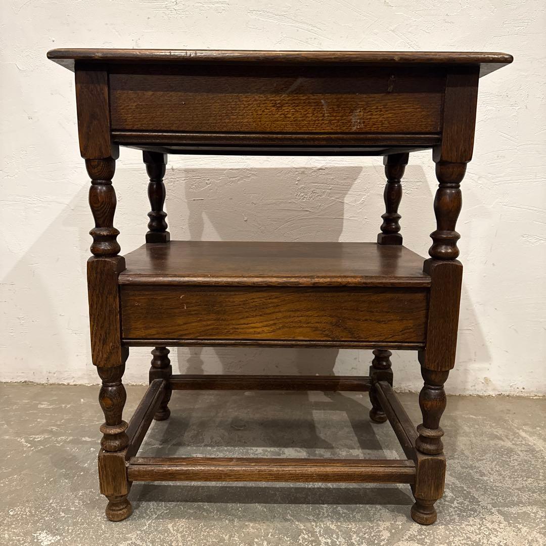 年末年始saleヴィンテージ　木製サイドテーブル　引き出し付き　2段