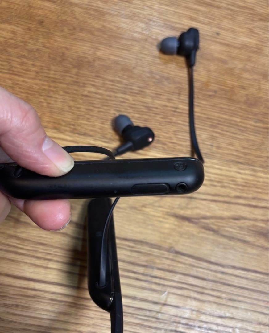 WI-1000XM2 ワイヤレスイヤホン ネックバンド式