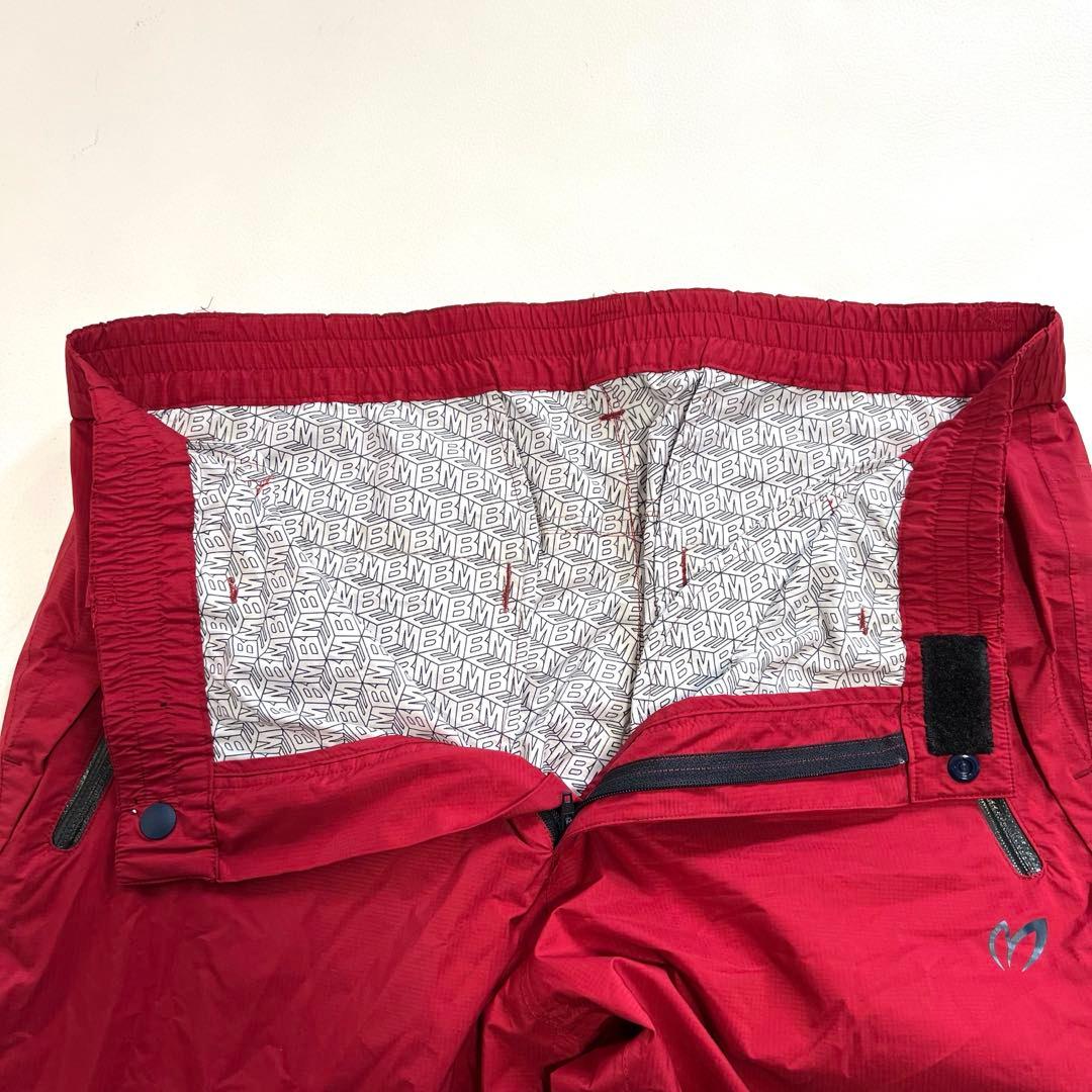 【レインウェア】マスターバニーエディション ゴルフパンツ 雨 耐水 レッド 総柄