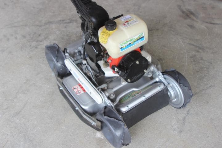 草刈機　オーレック　スパイダーモアー　SP850B　4WD　爪新品　斜面刈