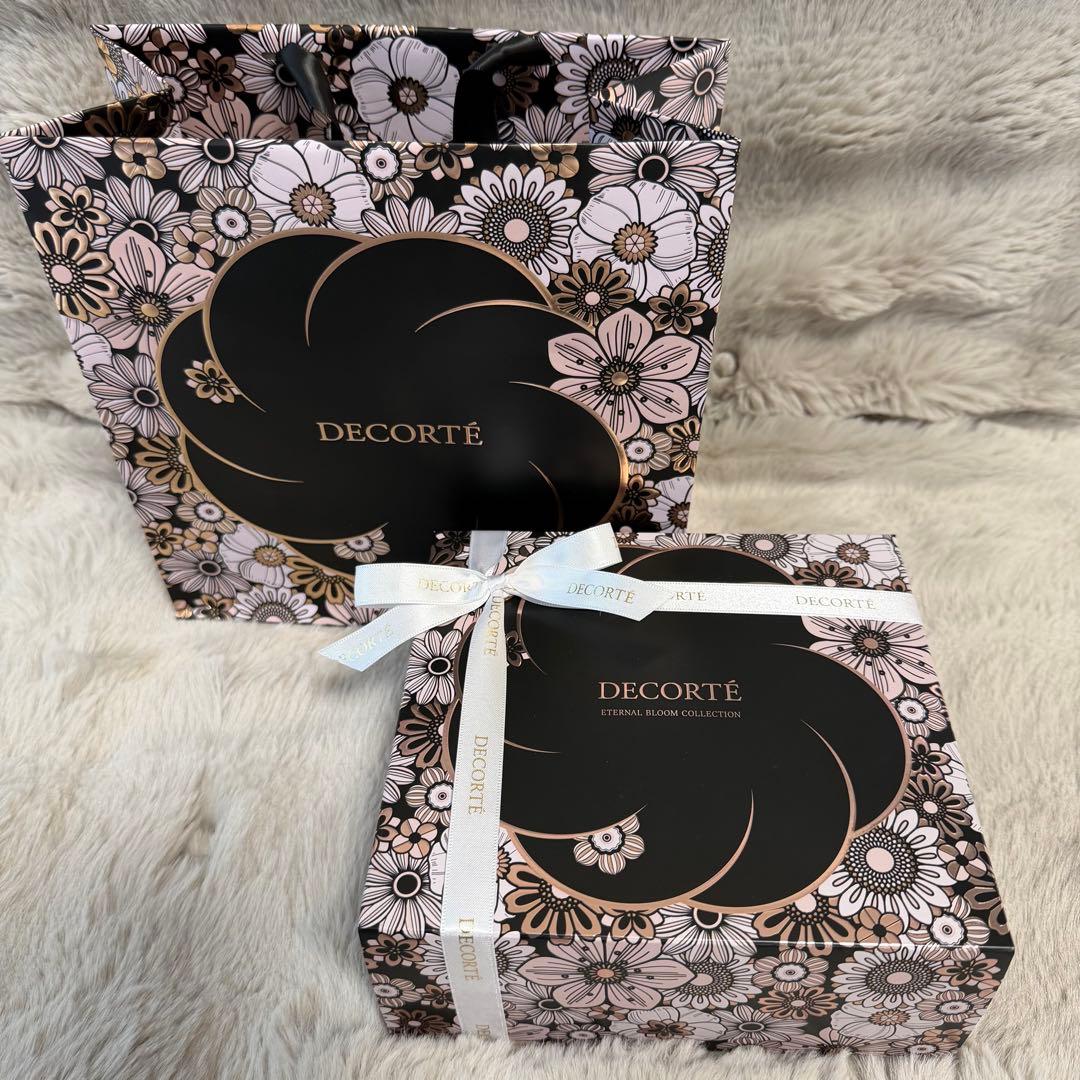 本日発送☆コスメデコルテ　エターナルブルームコレクション2025クリスマスコフレ