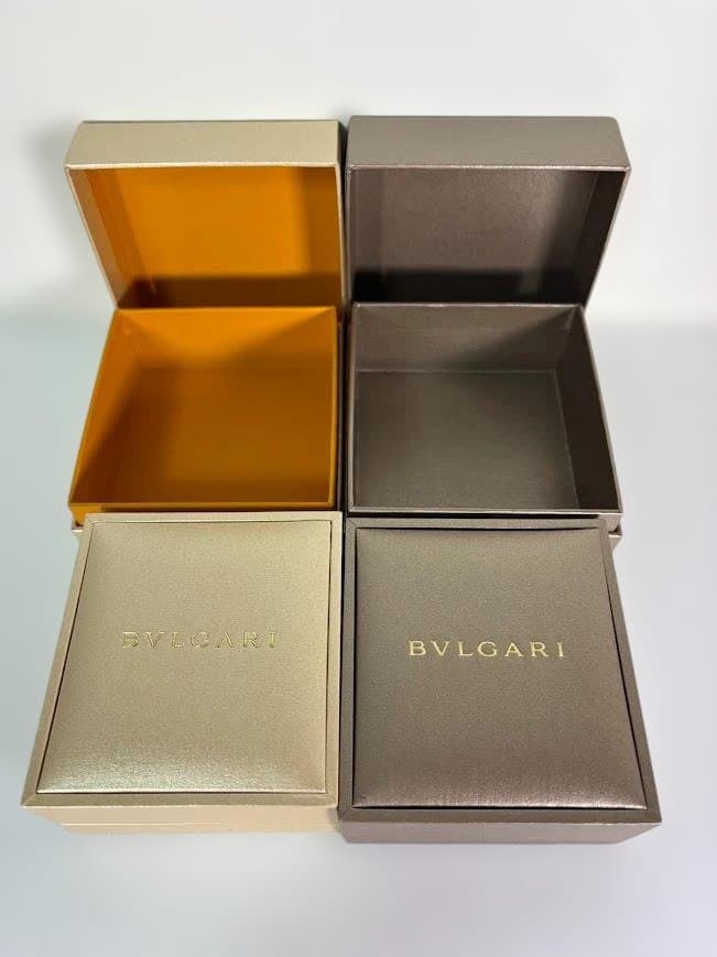 ブルガリ時計、アクセサリー空ケース 空箱のみ（中身は無し）3種＆Care Kit