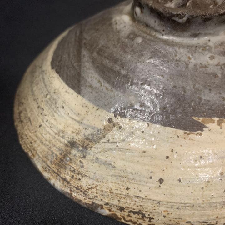 名碗　凛とし姿が美しい　刷毛目　平茶碗　銘(水月) 李朝初期　時代品　茶碗