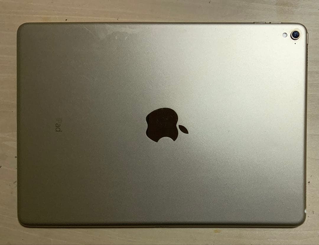 iPad pro 9.7, 128GB, WIFIモデル, ゴールド, 画面割れ