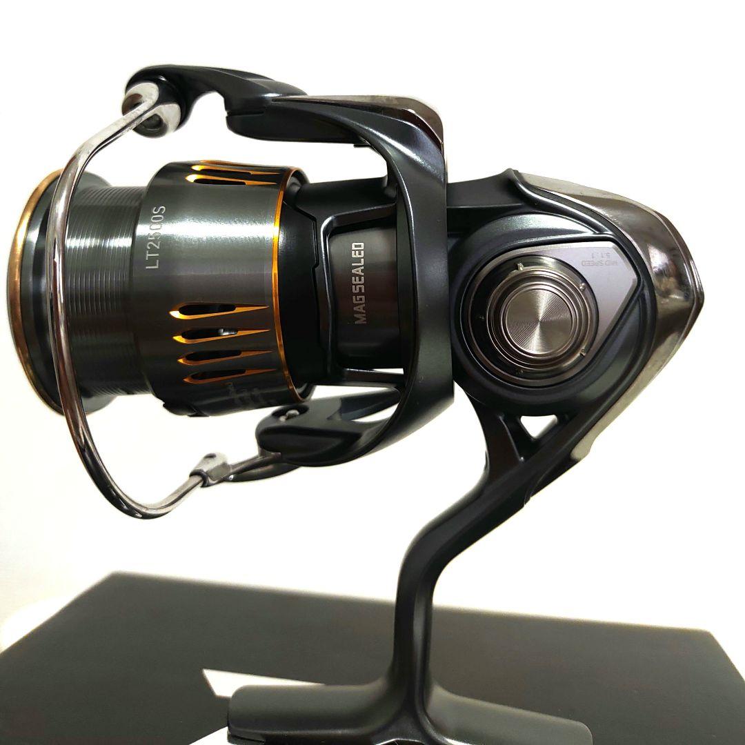 23エアリティLT 2500S スピニングリール