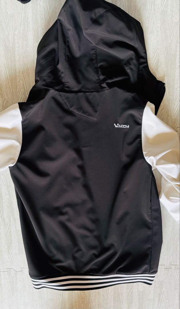 Volcom フード付きジャケット メンズ